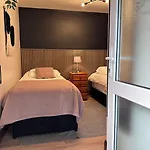 Guest * Malahide
