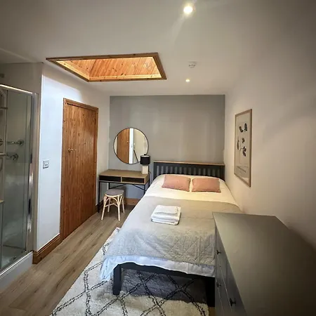 Guest 말라하이드