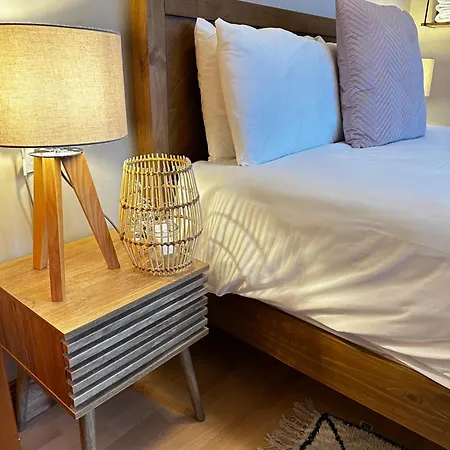 Guest * Malahide