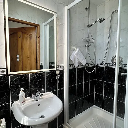 Guest 게스트하우스