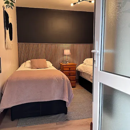 Guest * 말라하이드