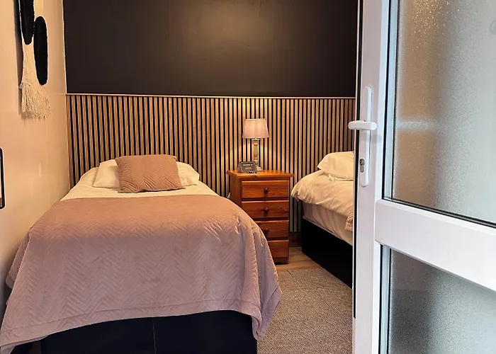 Guest * Малахайд